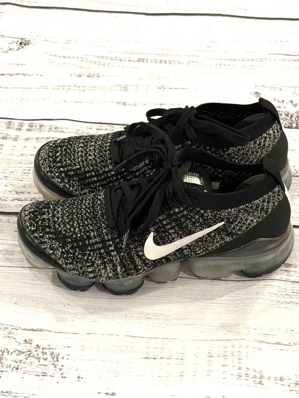 Nike Air Vapormax Flyknit 3 'Oreo' White Black AJ6910-001 Women's Size 7